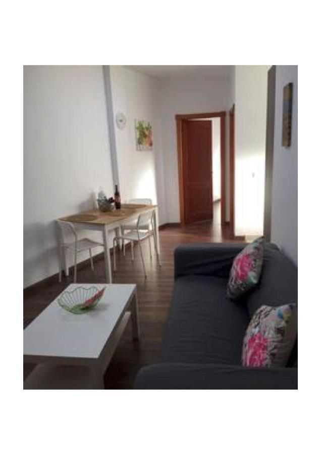 Apartamentos Cerca Del Aeropuerto อินเกนิโอ ภายนอก รูปภาพ